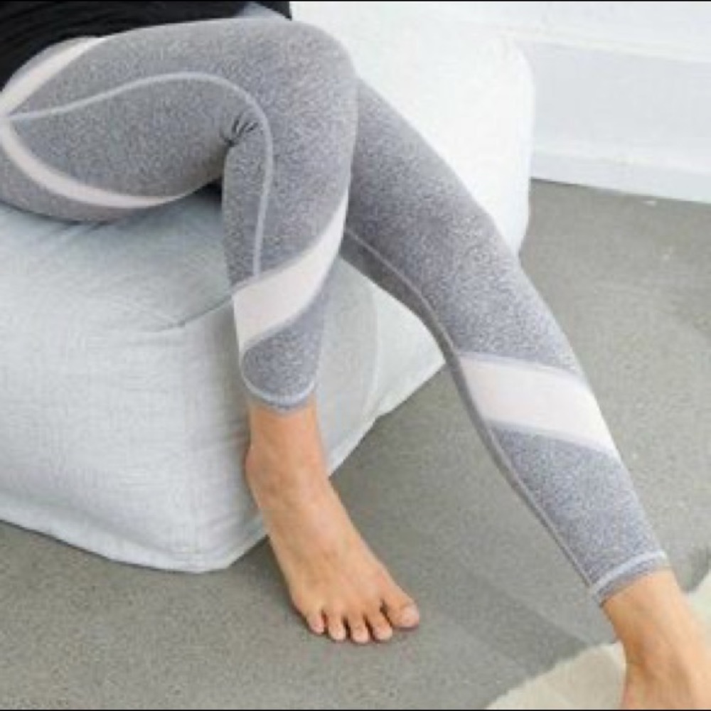EUC! Aerie, XS, Grey and Mesh Leggings